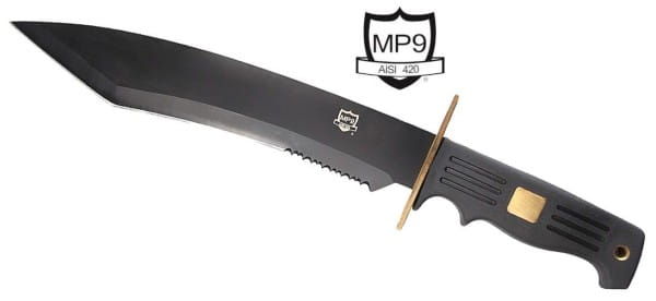 Outdoormesser mit Sägezahnung