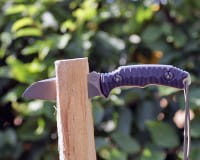 Batoning: Die Kunst, Holz mit einem Messer zu spalten – Dein ultimativer Guide